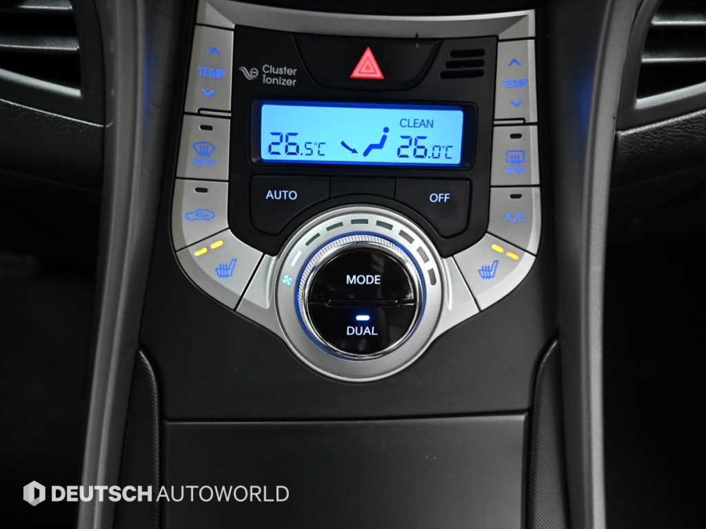 HYUNDAI Avante 2012 Blanco - Importación desde Corea - HF Imports Iquique - Foto 17