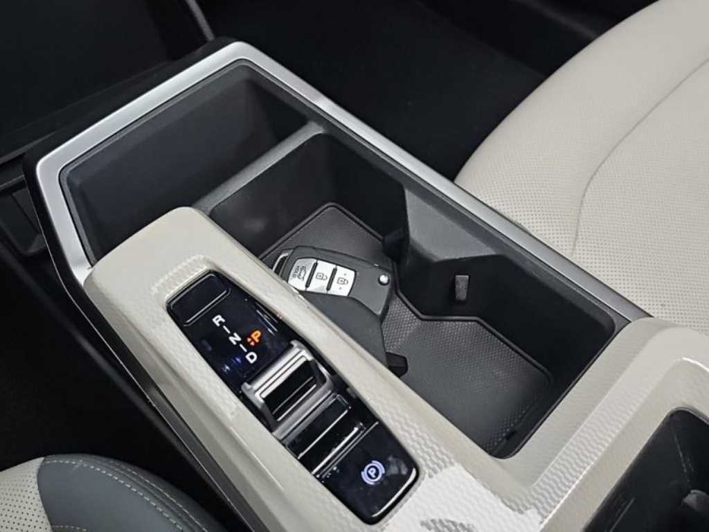 Ssangyong Torres - Vista 11