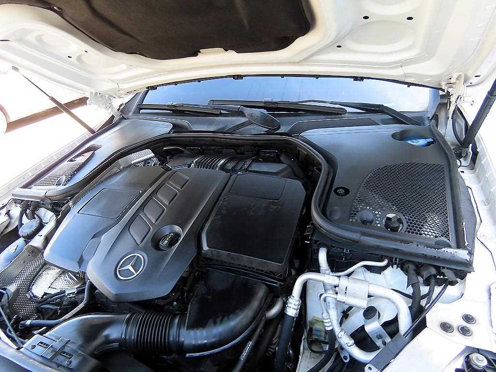 Mercedes Benz E class 2018 Blanco - Importación desde Corea - HF Imports Iquique - Foto 19