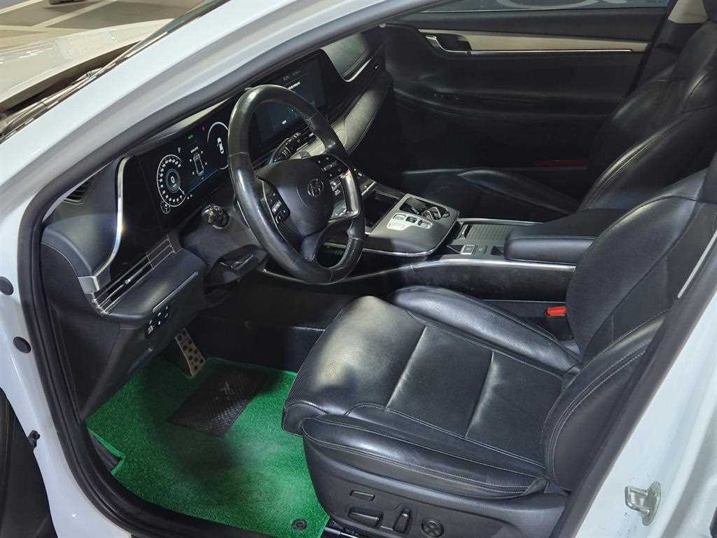 HYUNDAI Grandeur - Vista 10