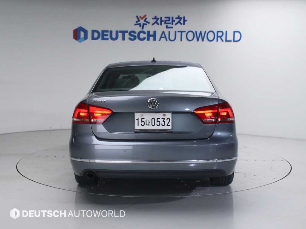 Volkswagen Passat - Vista 4