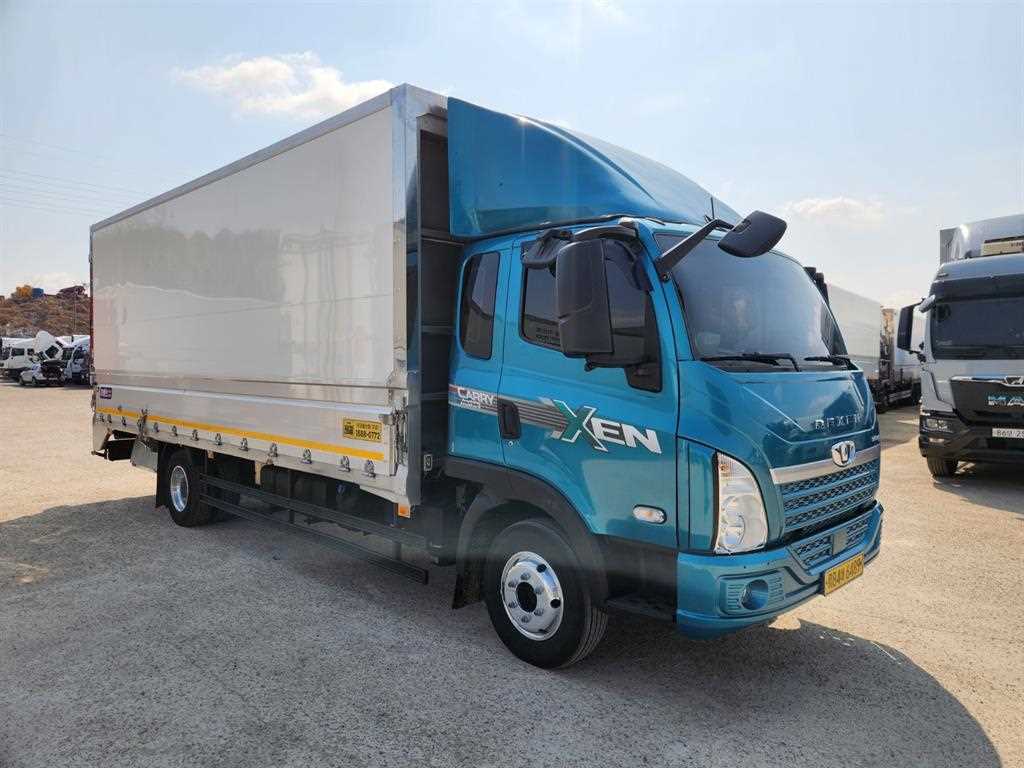 medium and large cargo truck - Vista 6