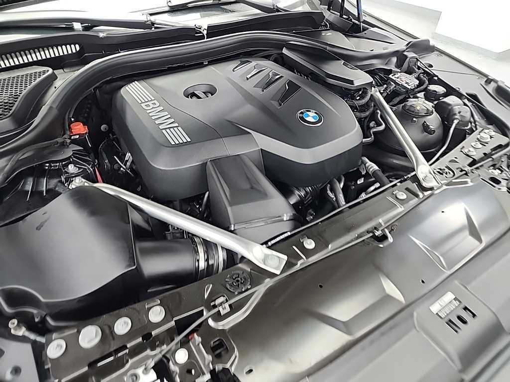 BMW 5 Series - Vista 5