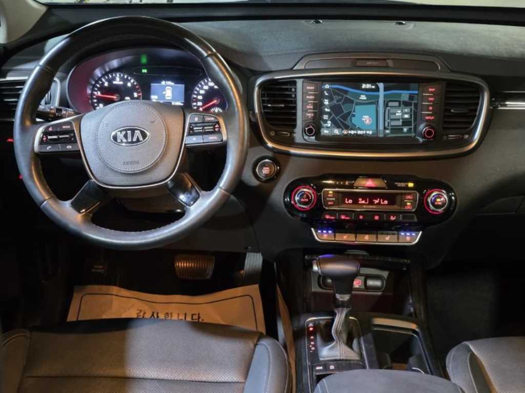 KIA Sorento - Vista 10