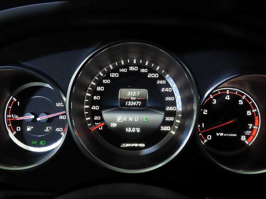 Mercedes Benz CLS Class - Vista 9