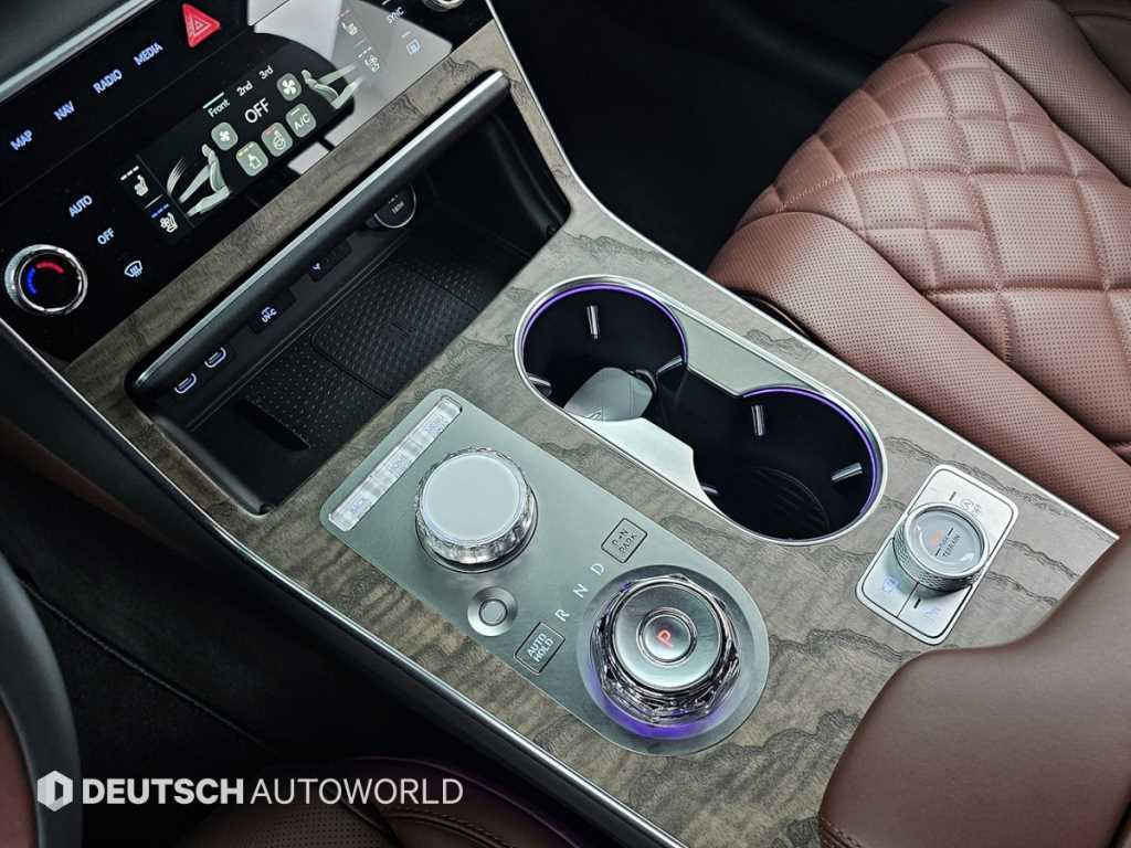 Genesis GV80 - Vista 9