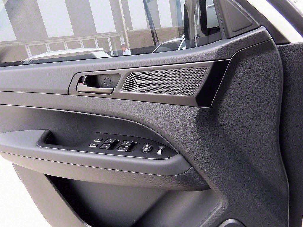 Ssangyong Rexton - Vista 12