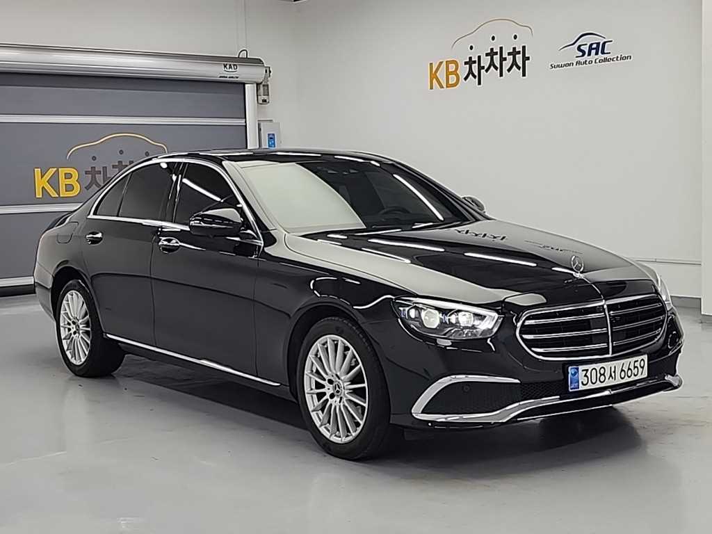 Mercedes Benz E class - Vista 4