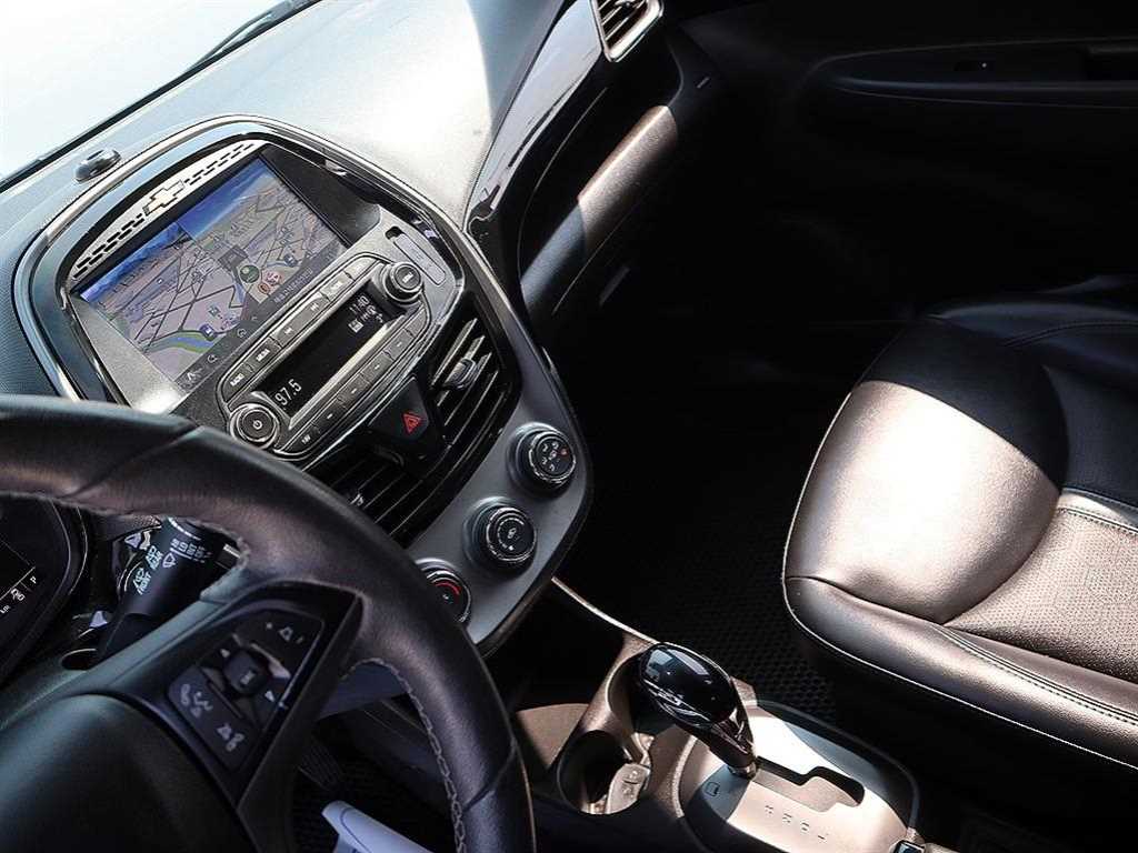 Chevrolet Spark - Vista 10