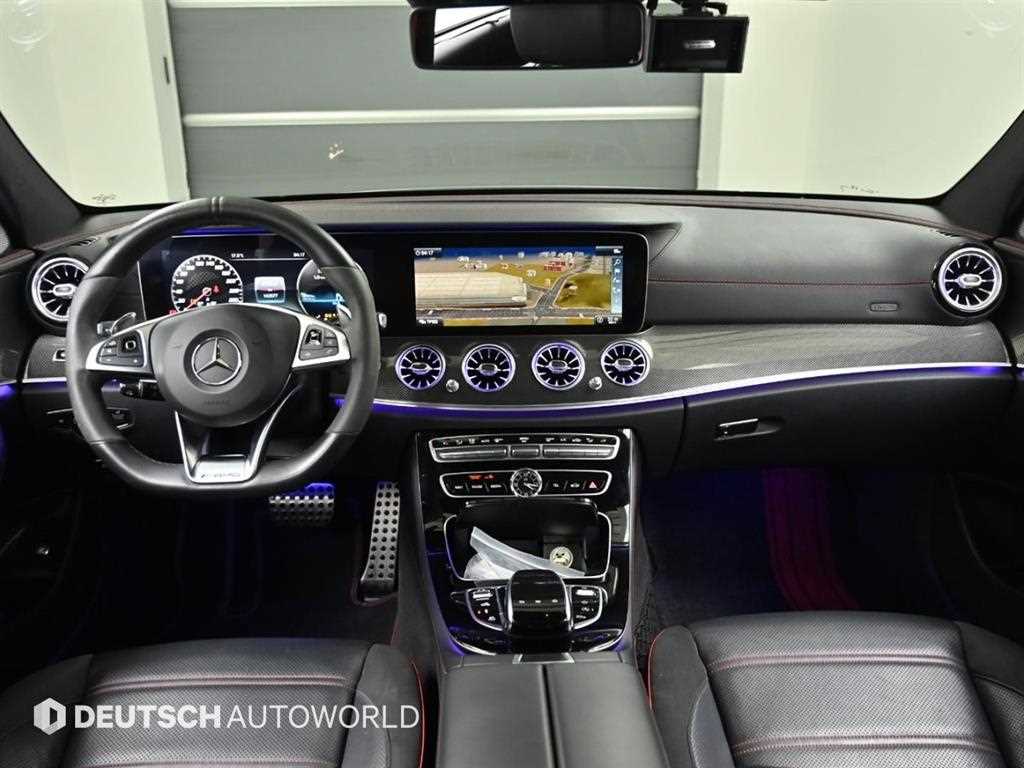 Mercedes Benz E class - Vista 7