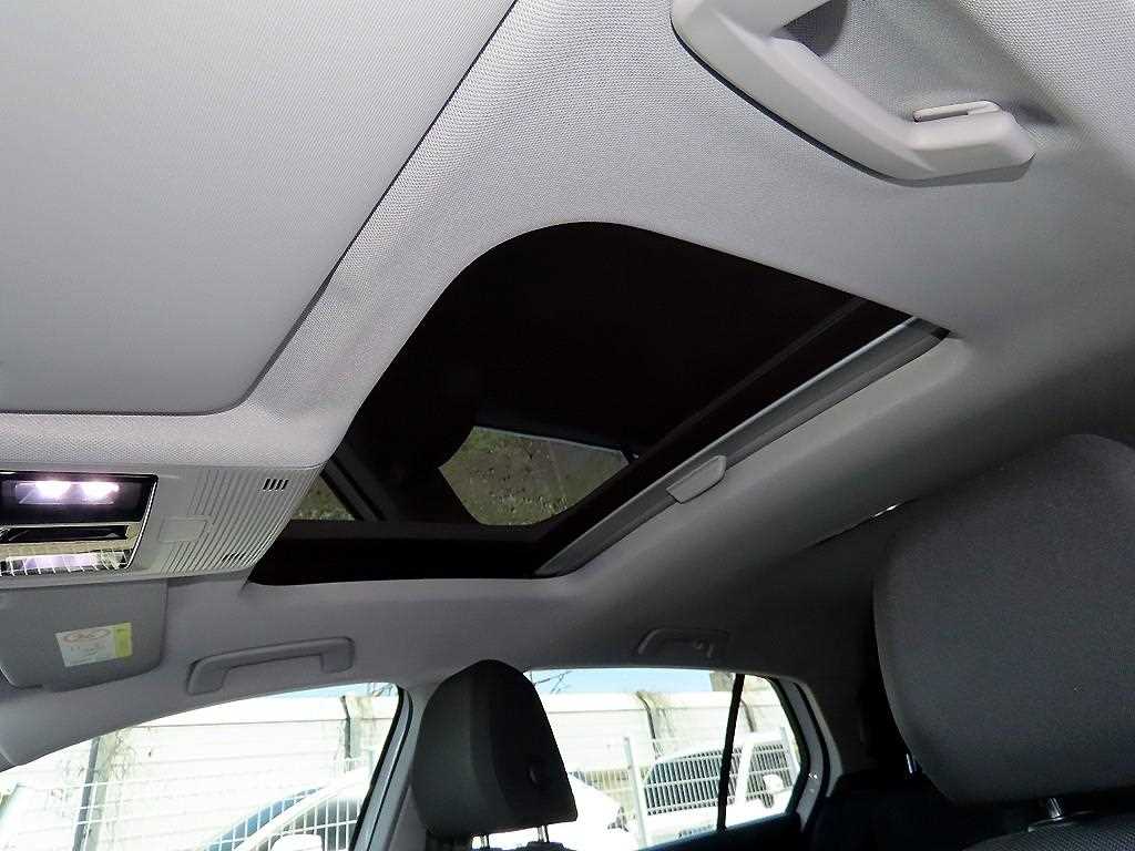 Volkswagen Golf 2024 Blanco - Importación desde Corea - HF Imports Iquique - Foto 18