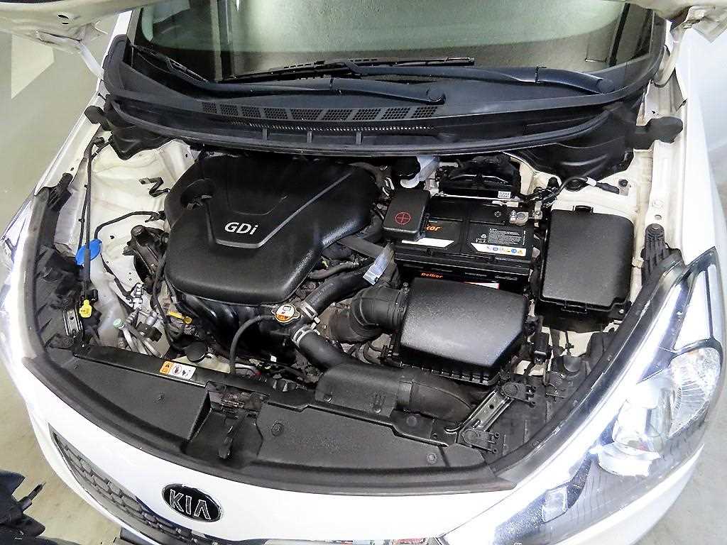 KIA K3 2015 Blanco - Importación desde Corea - HF Imports Iquique - Foto 16