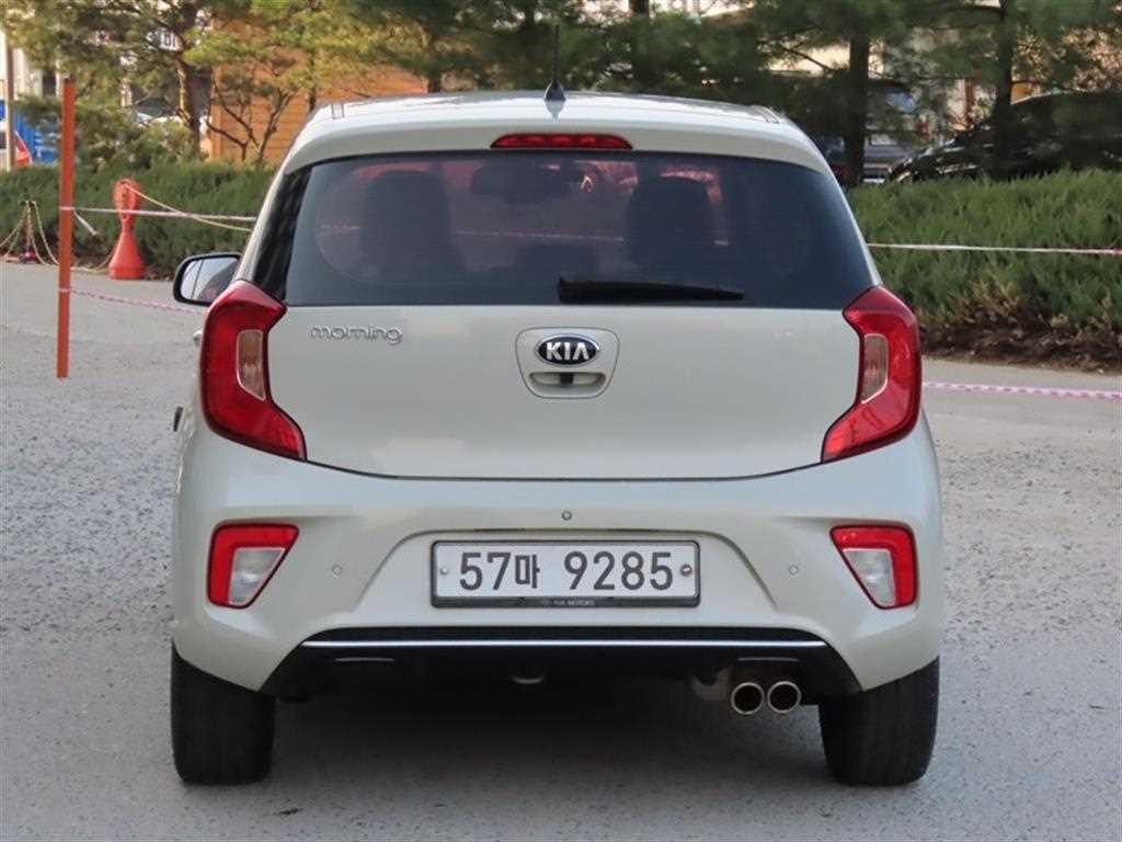 KIA Morning - Vista 4