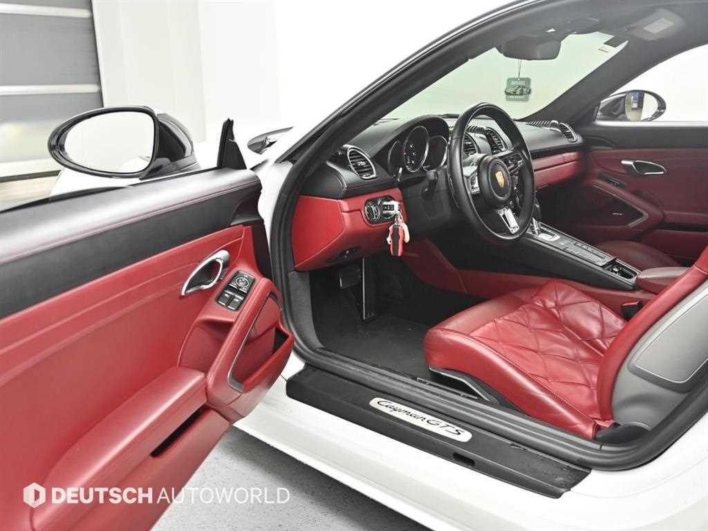 Porsche 718 - Vista 10