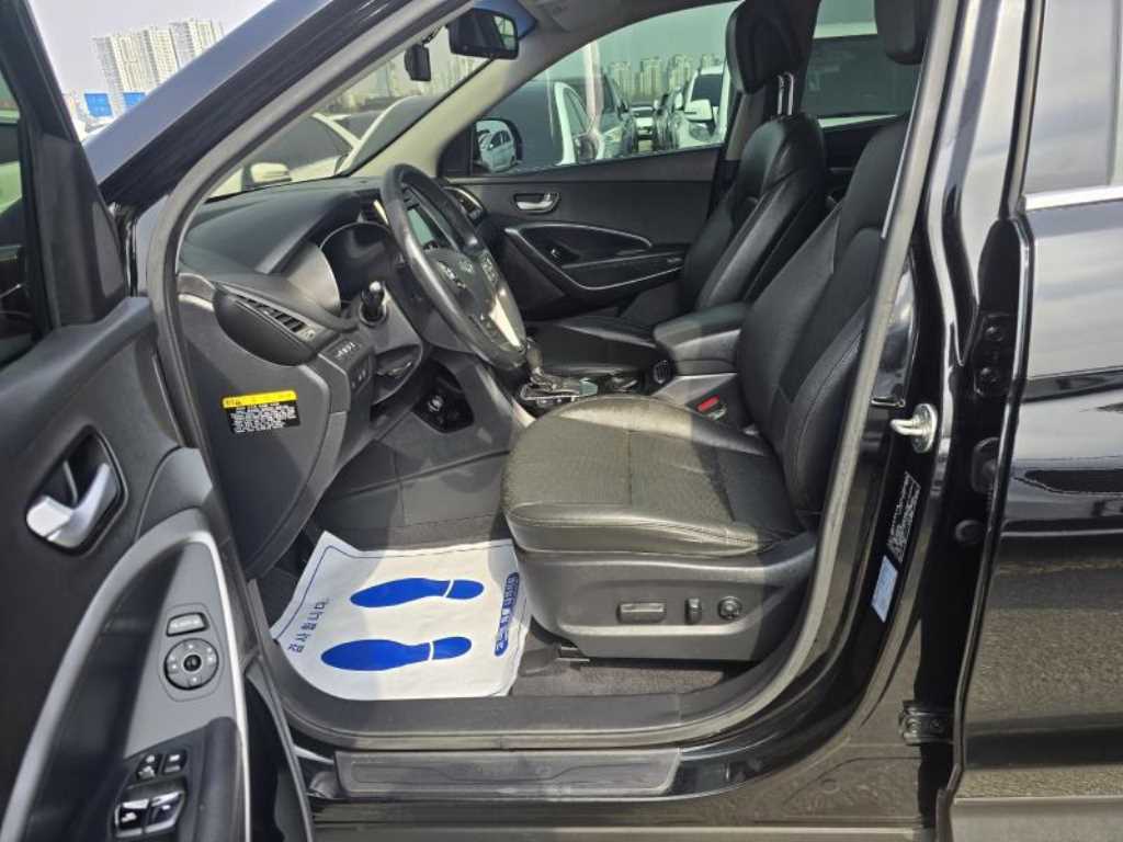 HYUNDAI Santa Fe 2018 Negro - Importación desde Corea - HF Imports Iquique - Foto 13