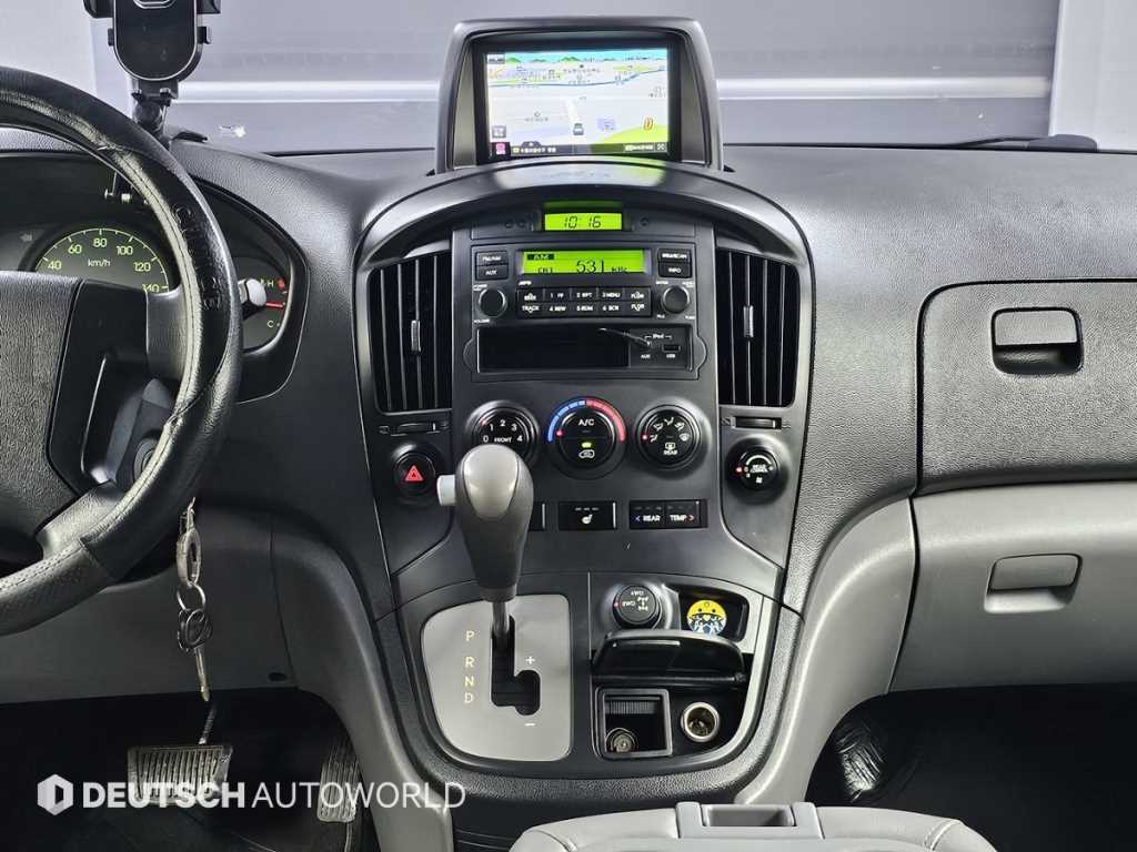 HYUNDAI Starex 2015 Gris - Importación desde Corea - HF Imports Iquique - Foto 14