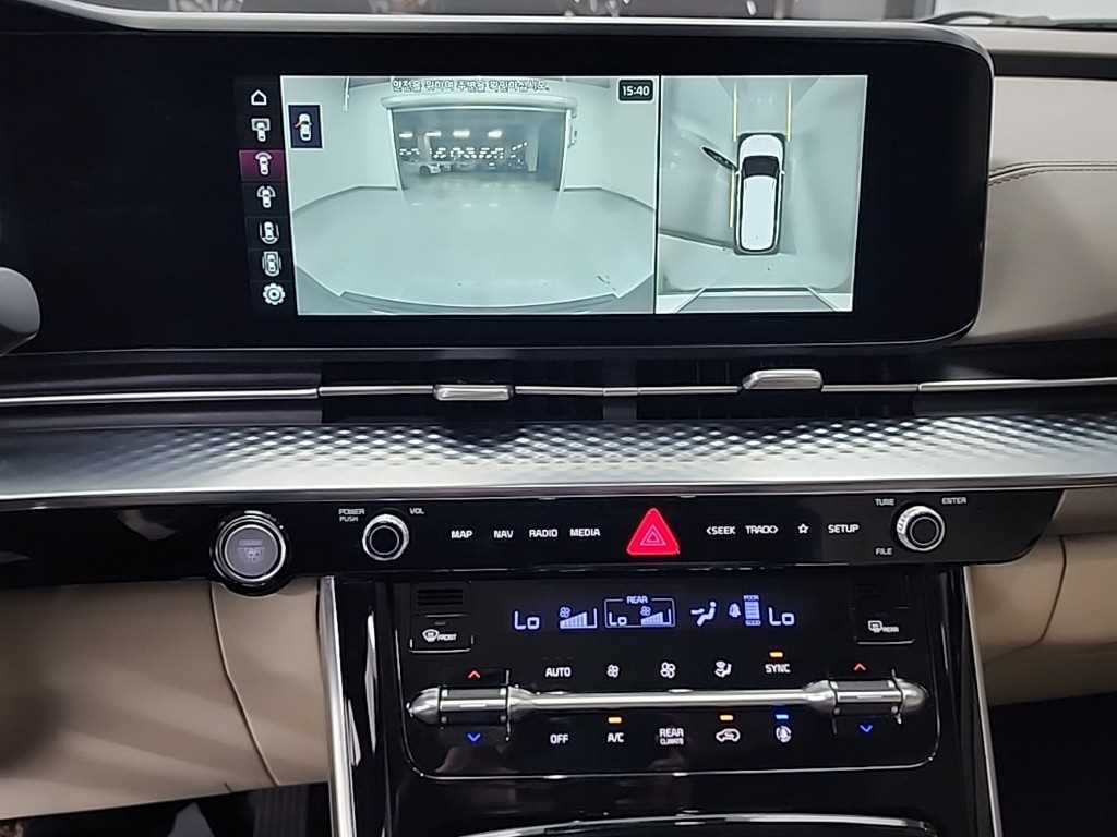 KIA Carnival - Vista 10