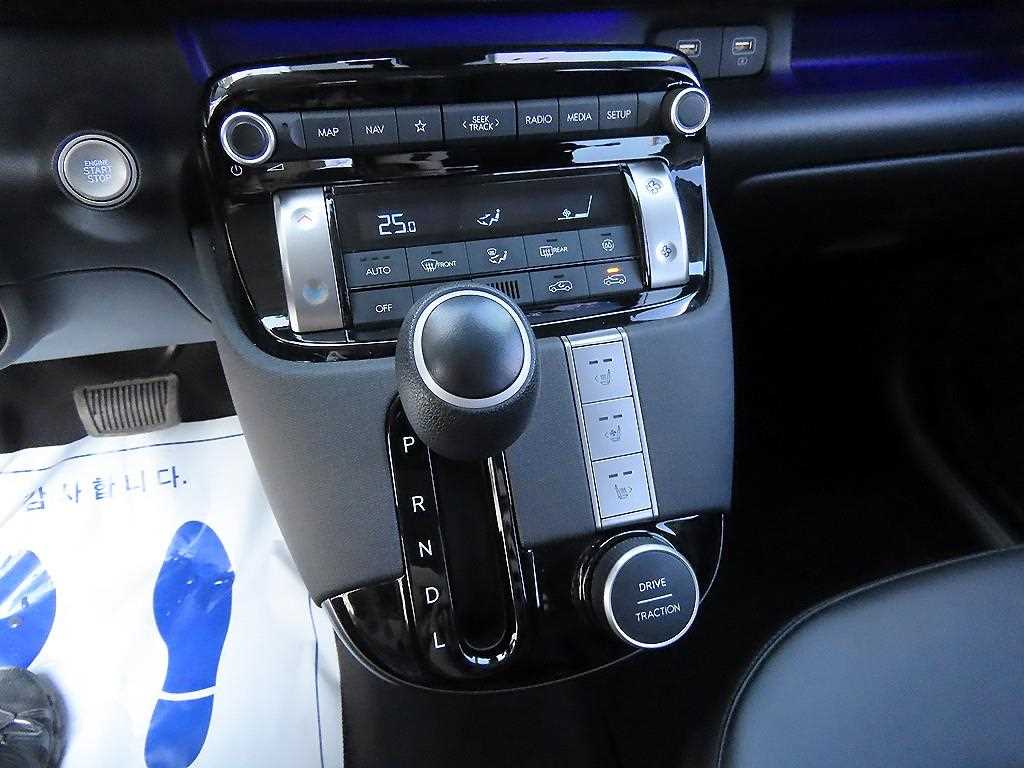 HYUNDAI Casper - Vista 10