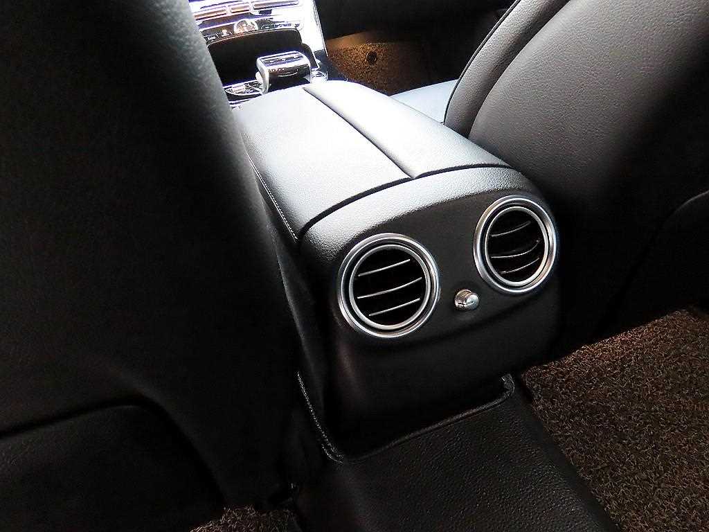 Mercedes Benz E class 2018 Gris - Importación desde Corea - HF Imports Iquique - Foto 16