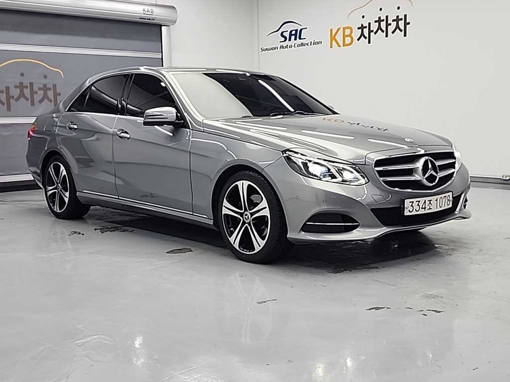 Mercedes Benz E class - Vista 4
