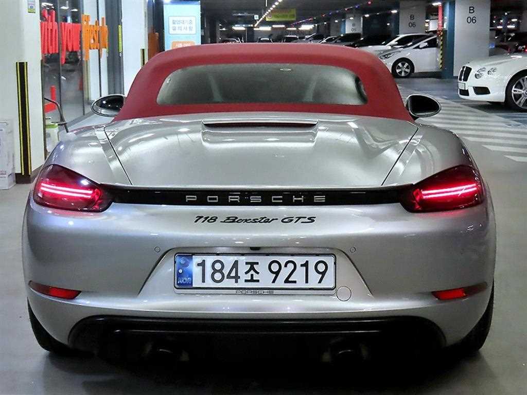 Porsche 718 - Vista 5