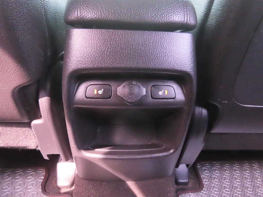 KIA Sorento - Vista 8