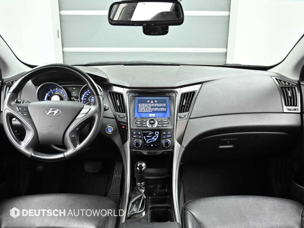 HYUNDAI Sonata - Vista 7