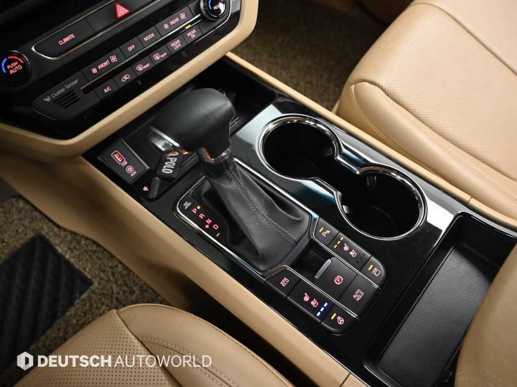 KIA Carnival - Vista 9