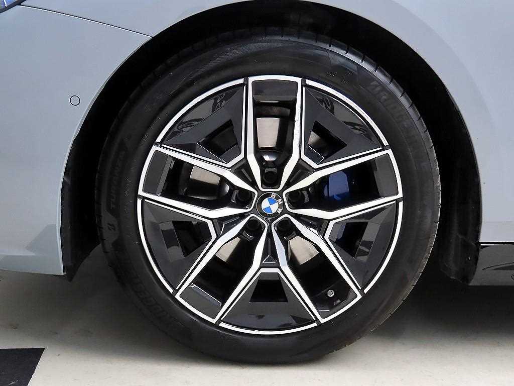 BMW 5 Series 2025 - Importación desde Corea - HF Imports Iquique - Foto 20