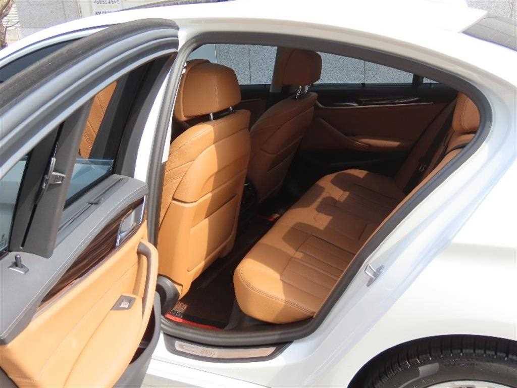 BMW 5 Series 2023 - Importación desde Corea - HF Imports Iquique - Foto 14