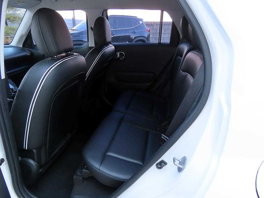 HYUNDAI Casper - Vista 6