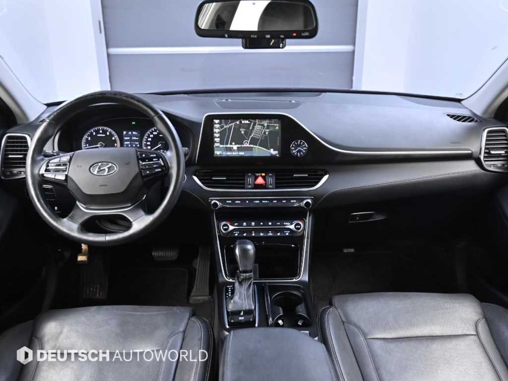 HYUNDAI Grandeur - Vista 7