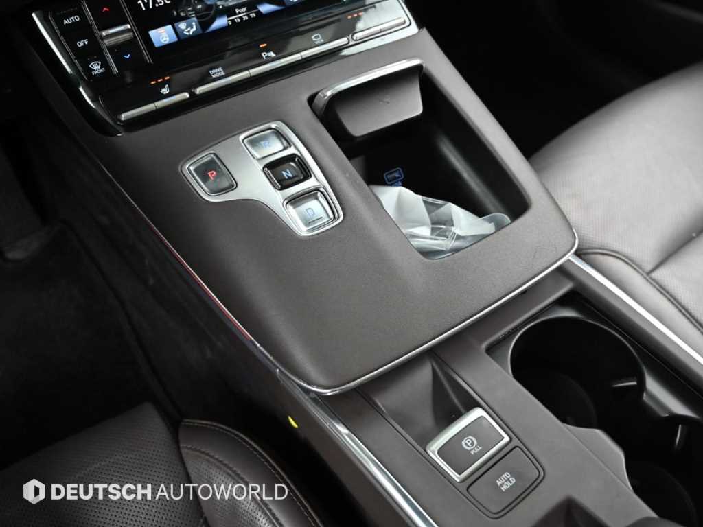 HYUNDAI Grandeur - Vista 9