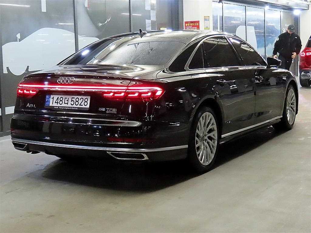 Audi A8 - Vista 4