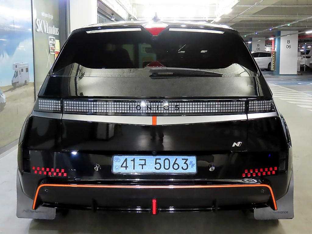 HYUNDAI Ioniq 5 - Vista 5