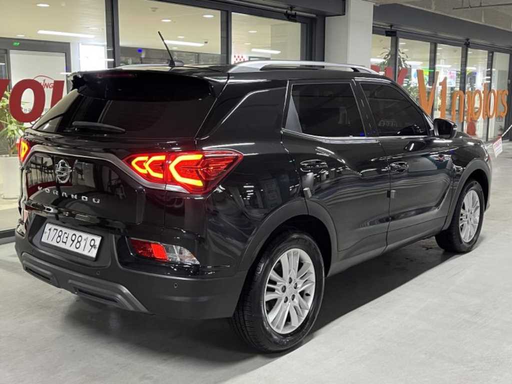 Ssangyong Korando - Vista 4