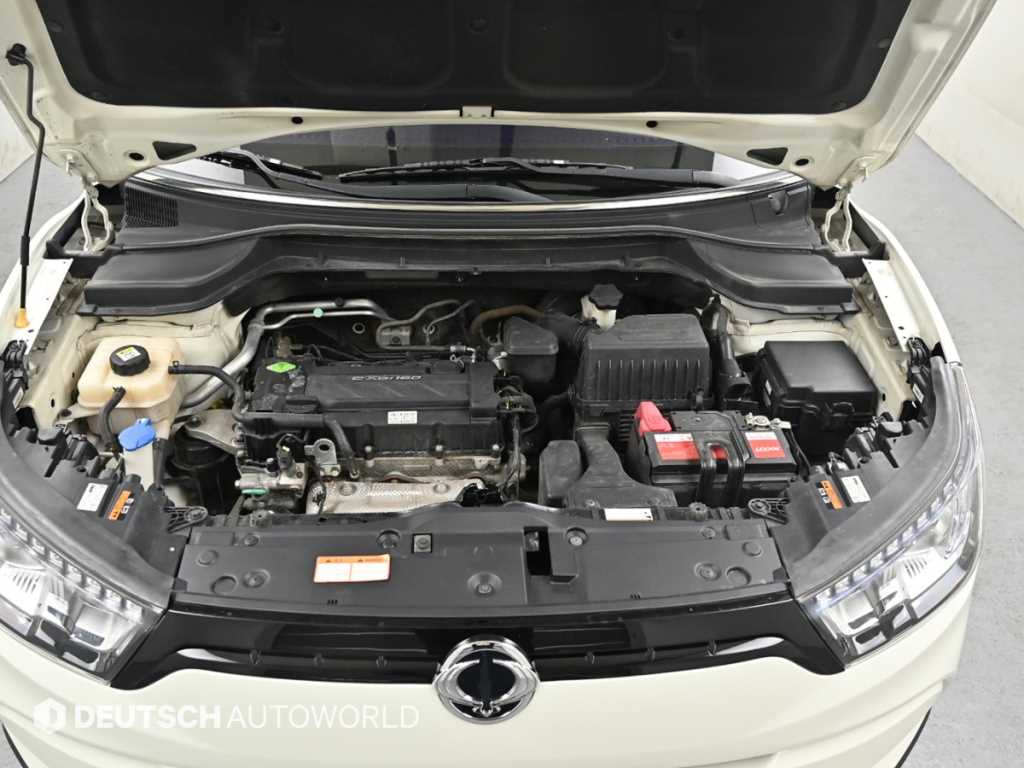 Ssangyong Tivoli - Vista 6