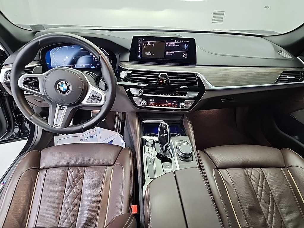 BMW 5 Series - Vista 7