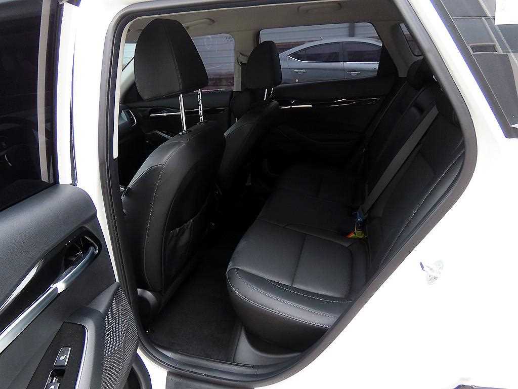 KIA Seltos - Vista 6