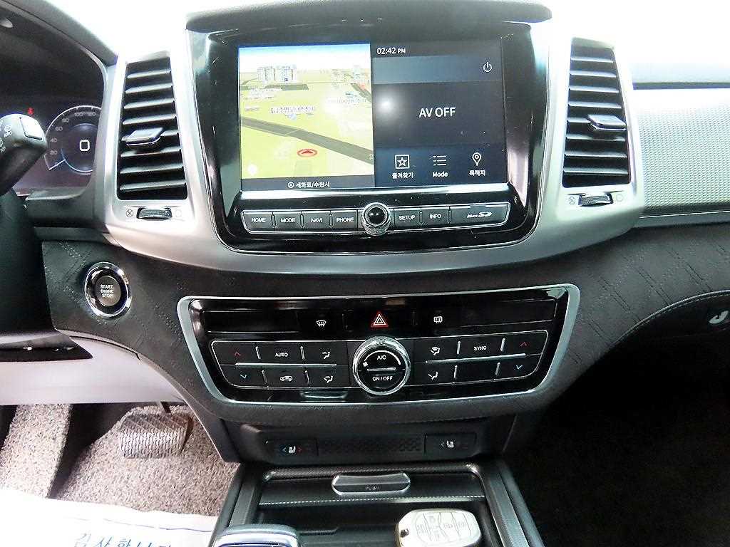 Ssangyong Rexton - Vista 12