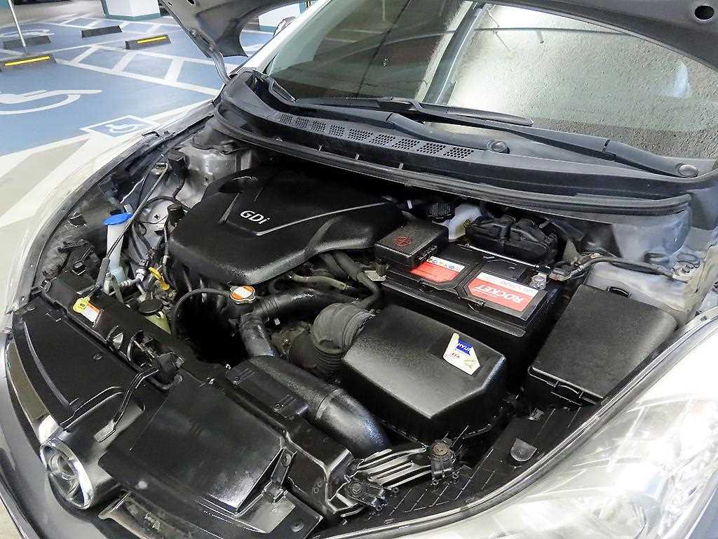 HYUNDAI Avante 2011 Gris - Importación desde Corea - HF Imports Iquique - Foto 18