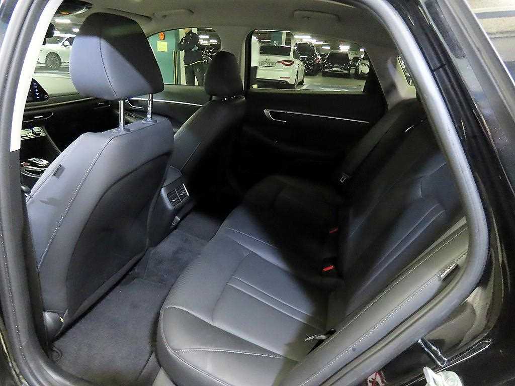 HYUNDAI Sonata - Vista 7