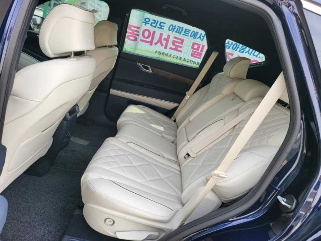 Genesis GV80 - Vista 8