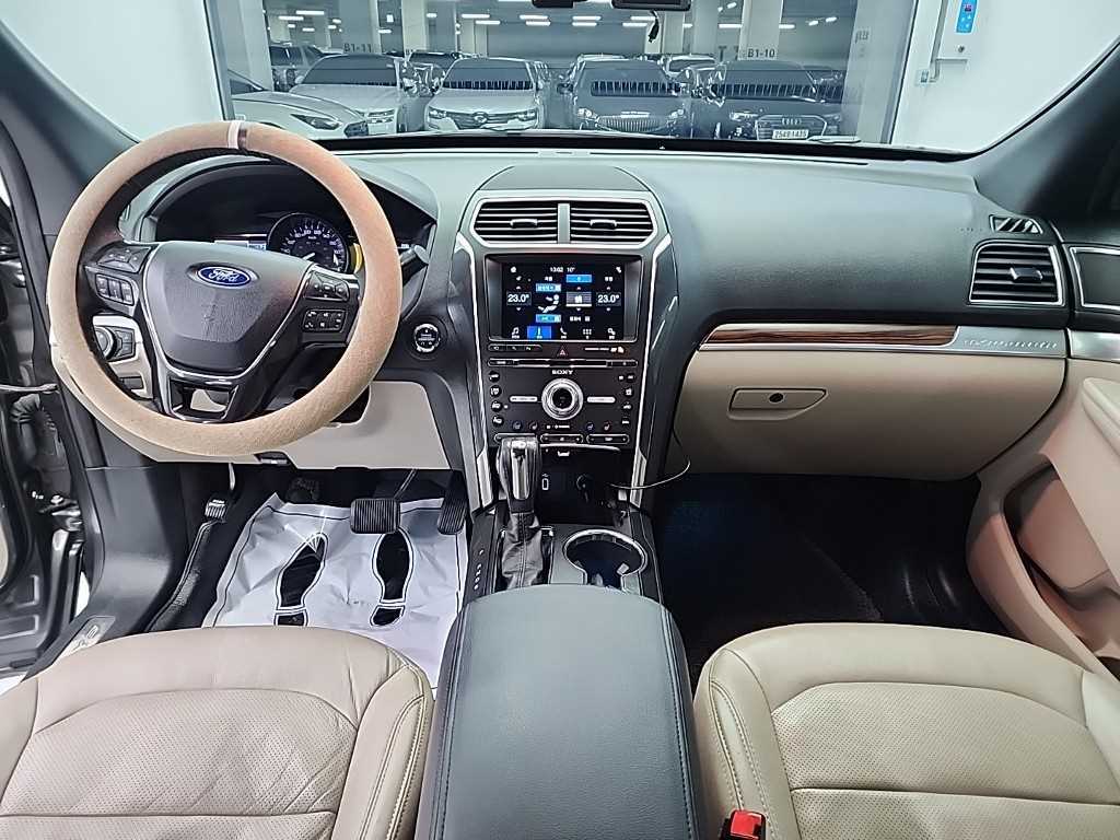 Ford Explorer - Vista 7