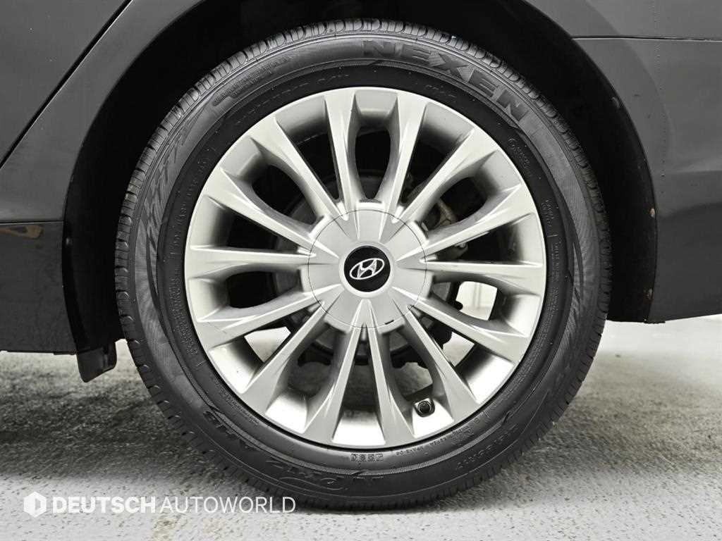 HYUNDAI Sonata - Vista 5