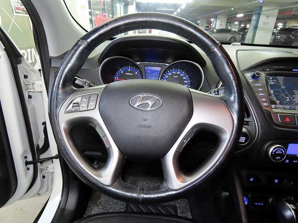 HYUNDAI Tucson - Vista 8