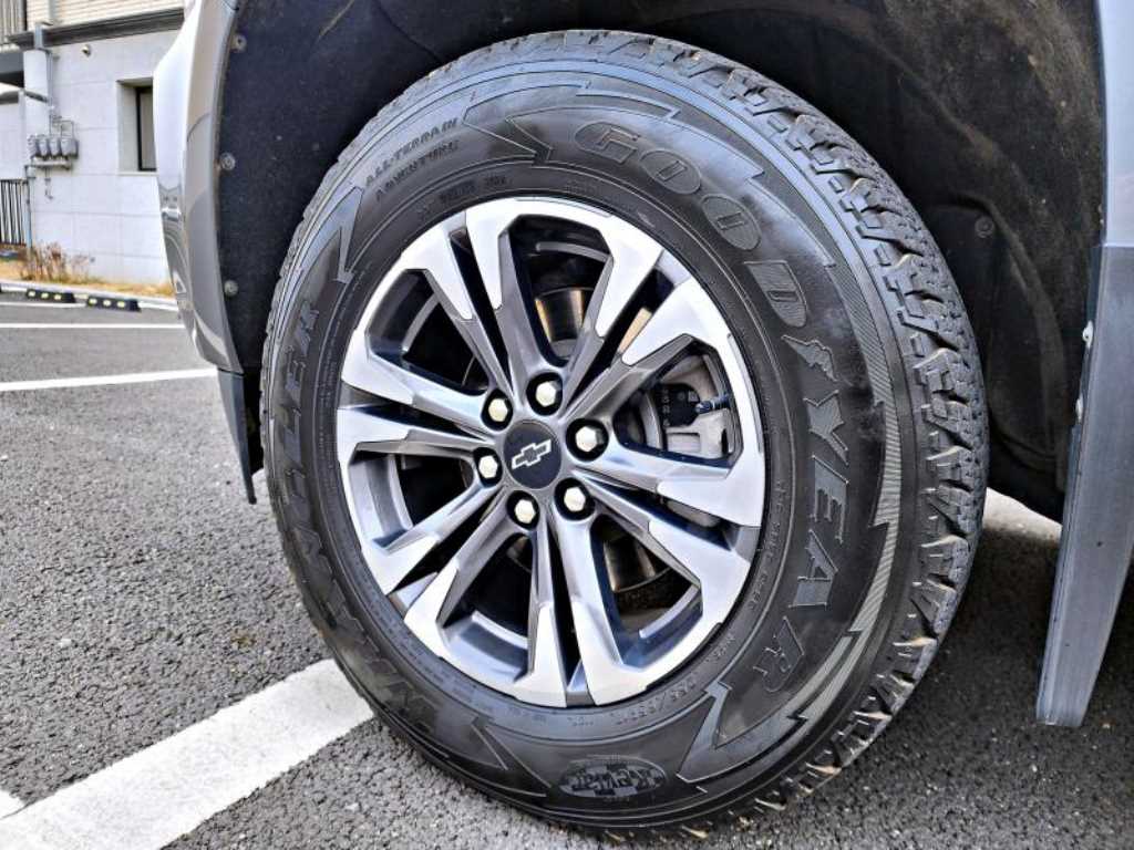 Chevrolet ?Colorado 2022 Gris - Importación desde Corea - HF Imports Iquique - Foto 20