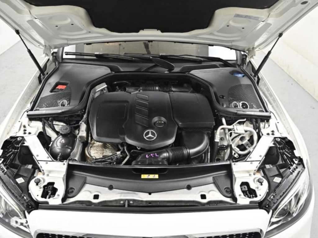 Mercedes Benz E class - Vista 6