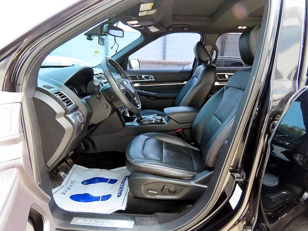 Ford Explorer - Vista 5