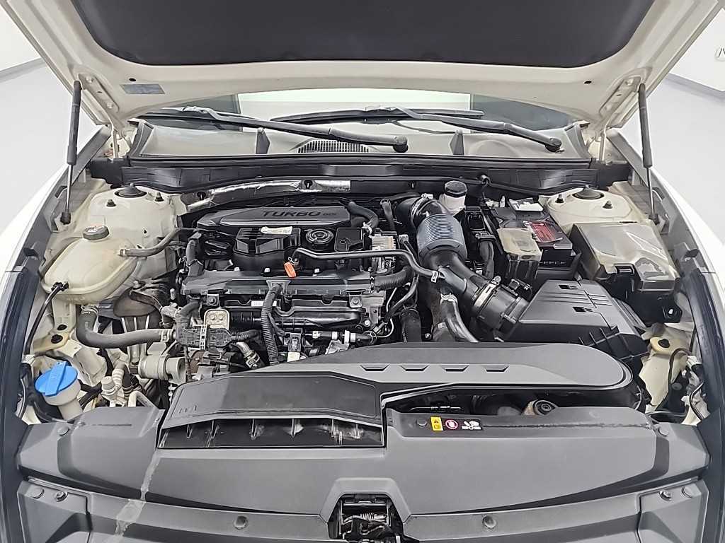 HYUNDAI Sonata - Vista 5